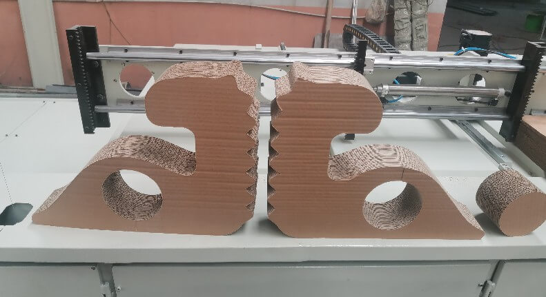 貓抓板生產設備（數控線鋸機））
